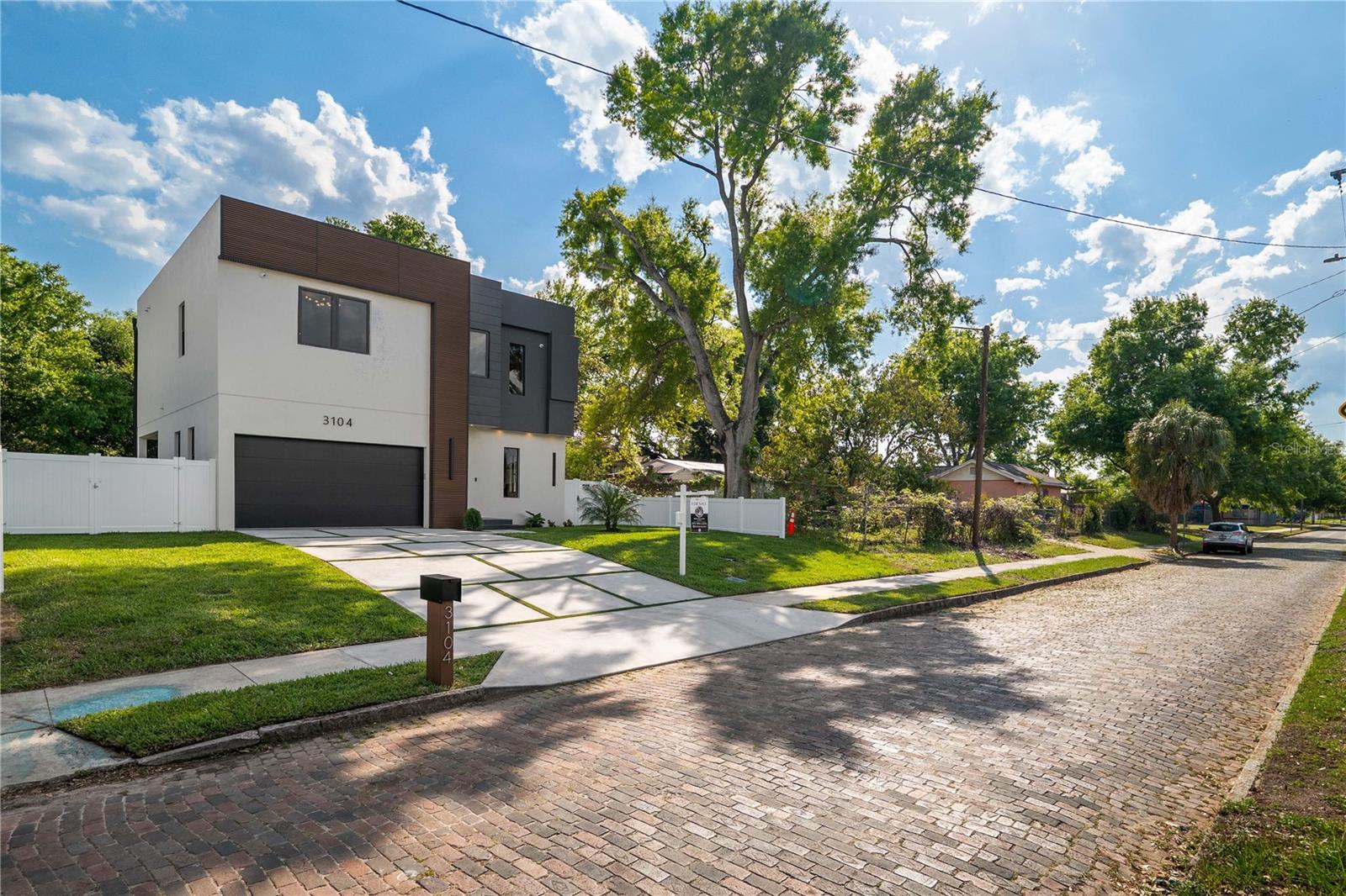 Image 7 of 58 For 3104 Pine Street