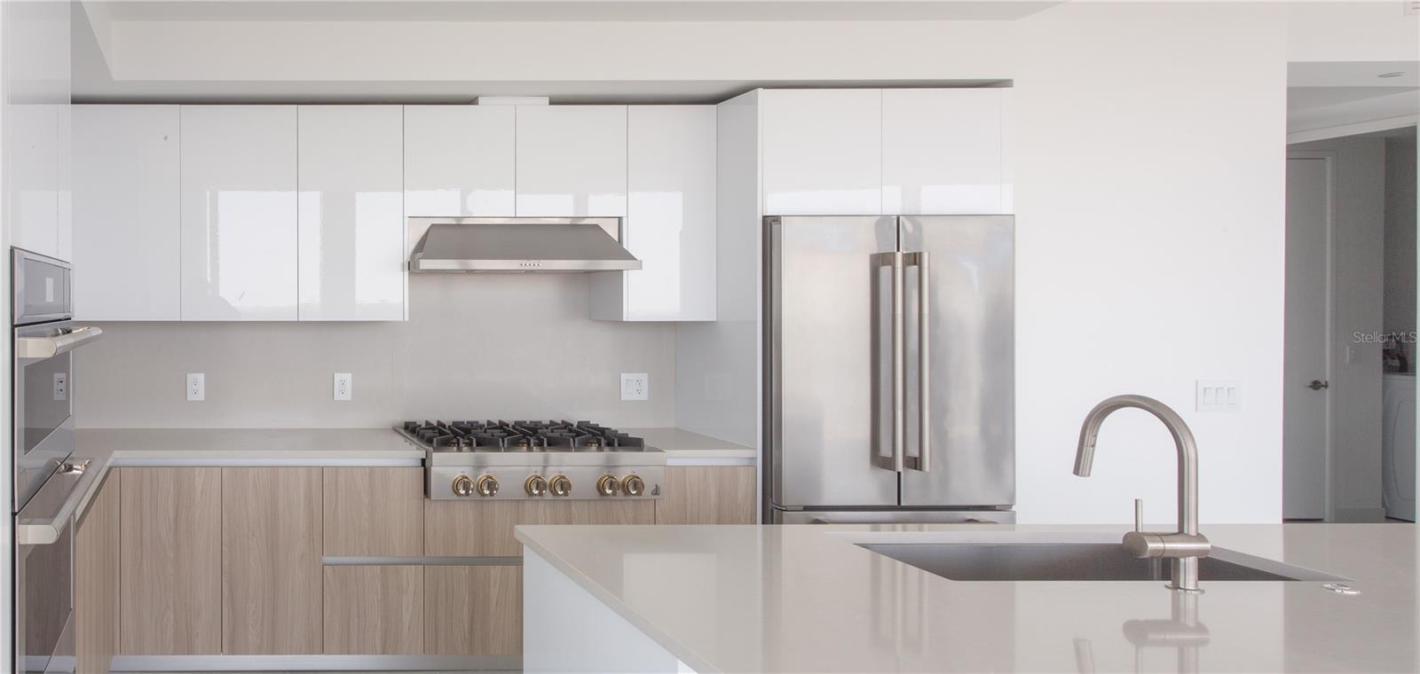 Image 6 of 28 For 400 Central Avenue 2001