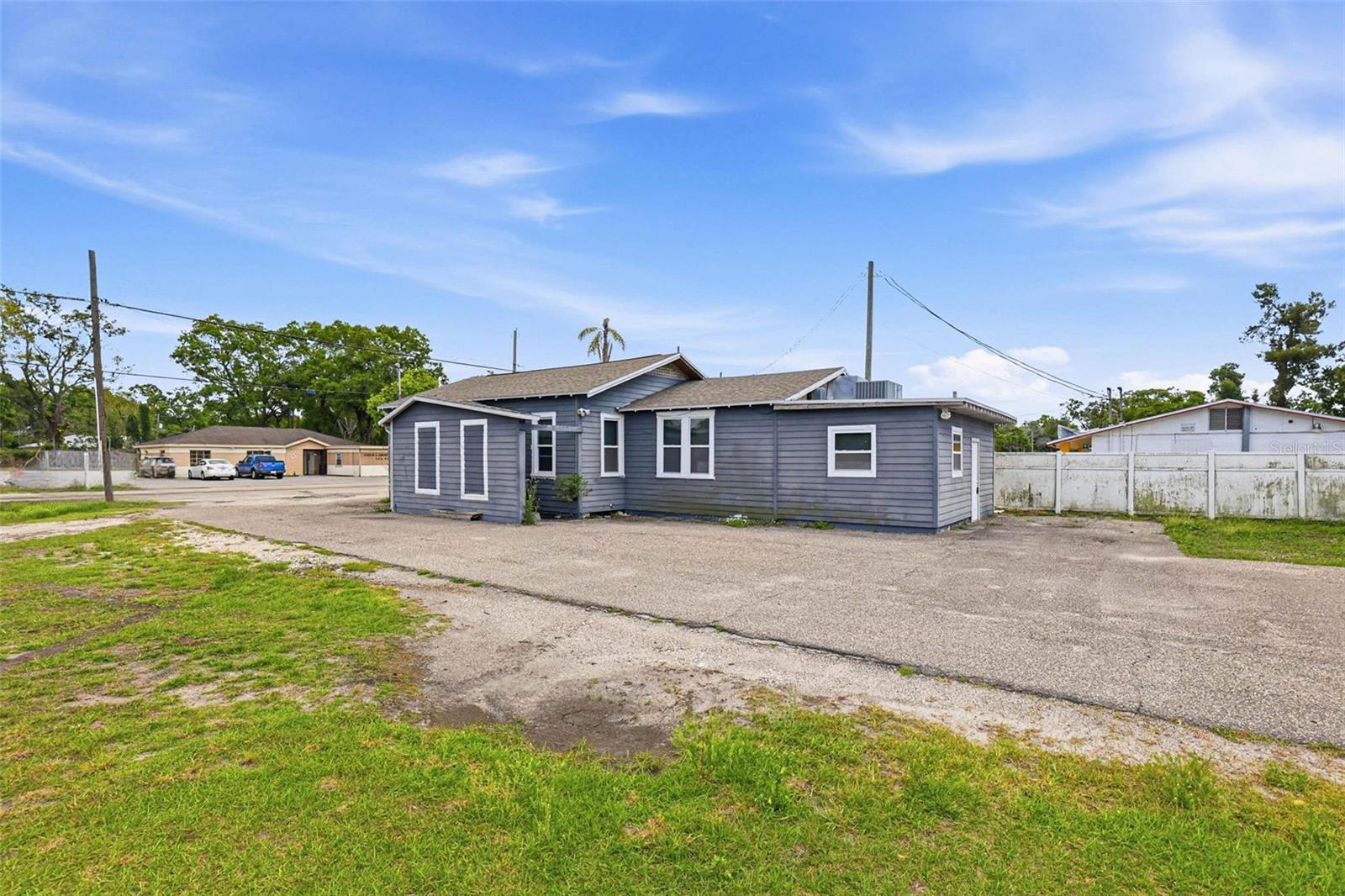 Image 12 of 58 For 6708 Himes Avenue