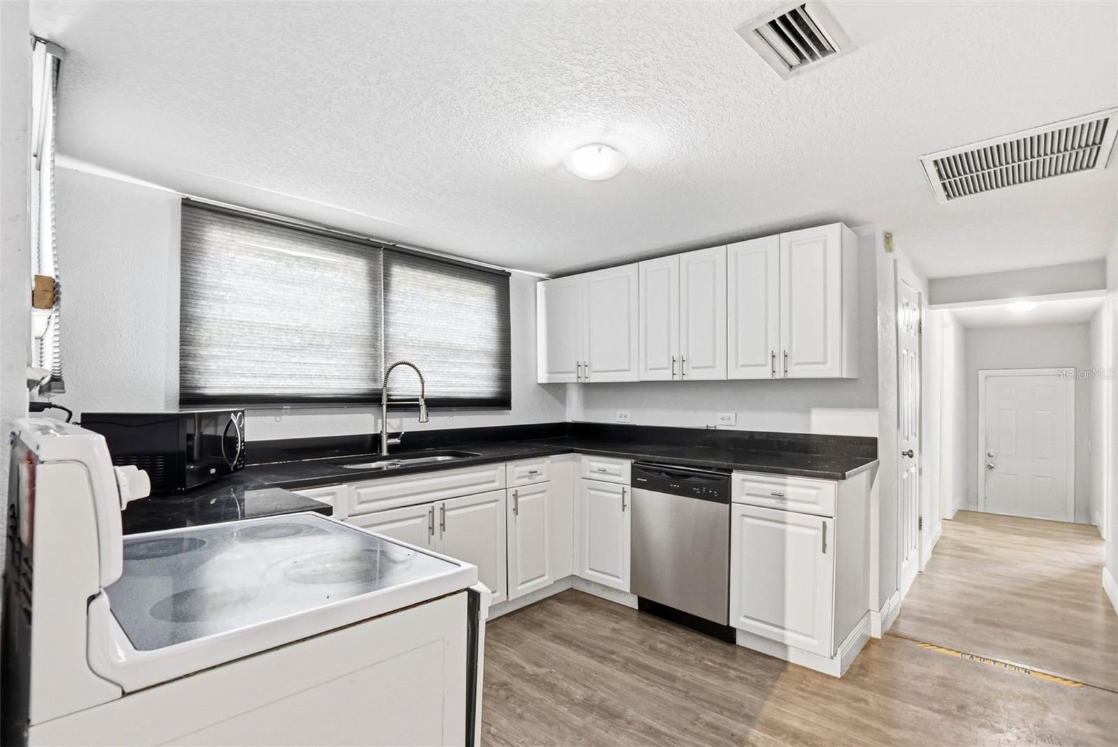 Image 23 of 58 For 6708 Himes Avenue