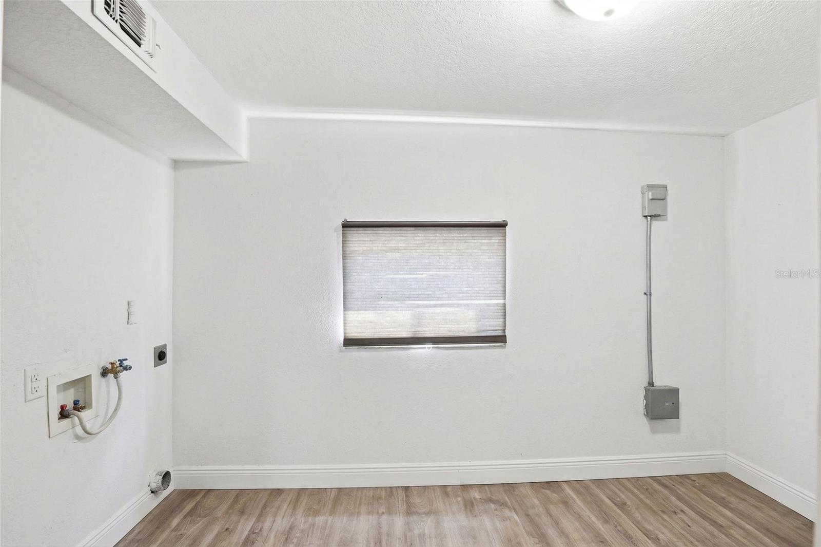 Image 47 of 58 For 6708 Himes Avenue