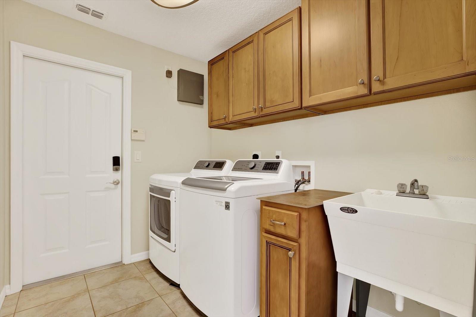 Image 35 of 64 For 1155 Bluebird Court