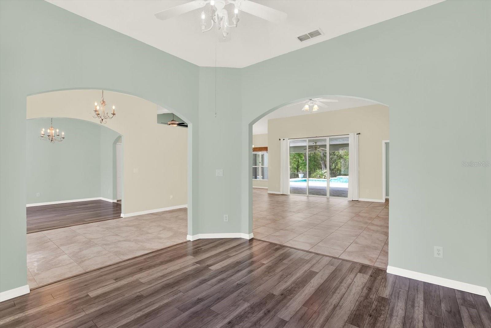 Image 7 of 64 For 1155 Bluebird Court