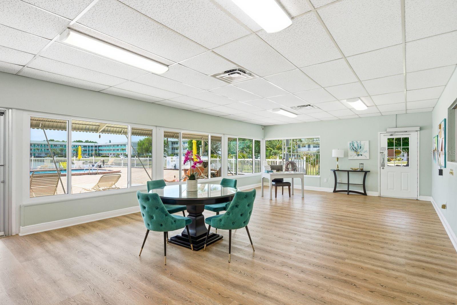 Image 24 of 39 For 2011 58th Avenue N 5