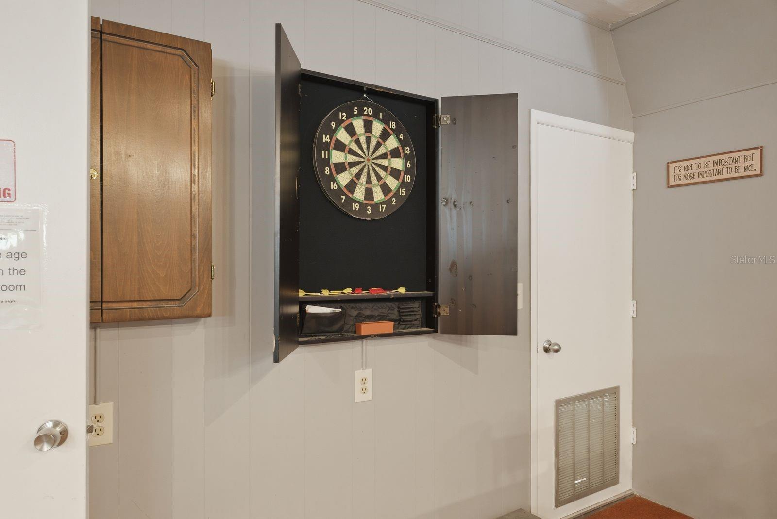 Image 27 of 39 For 2011 58th Avenue N 5