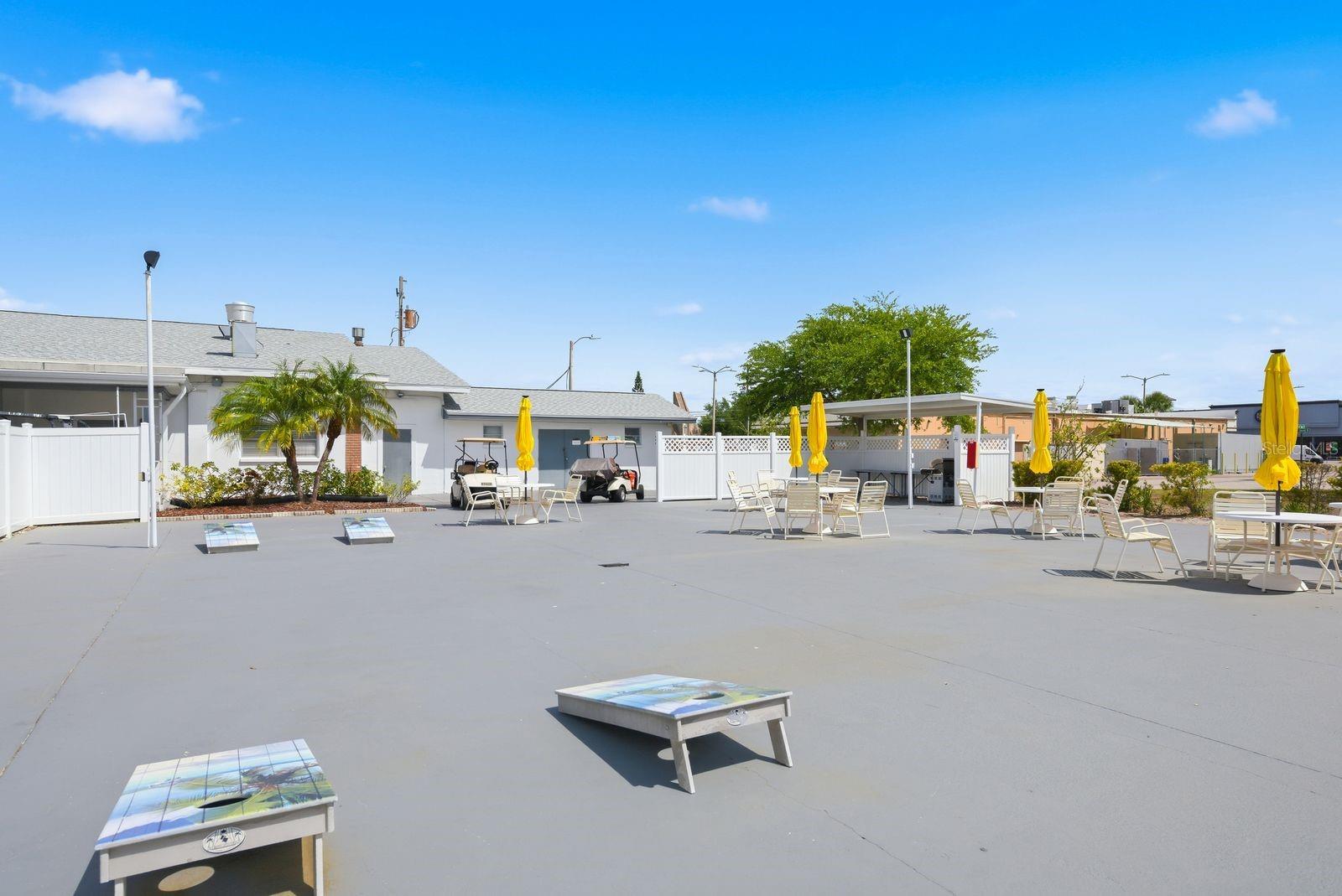 Image 28 of 39 For 2011 58th Avenue N 5