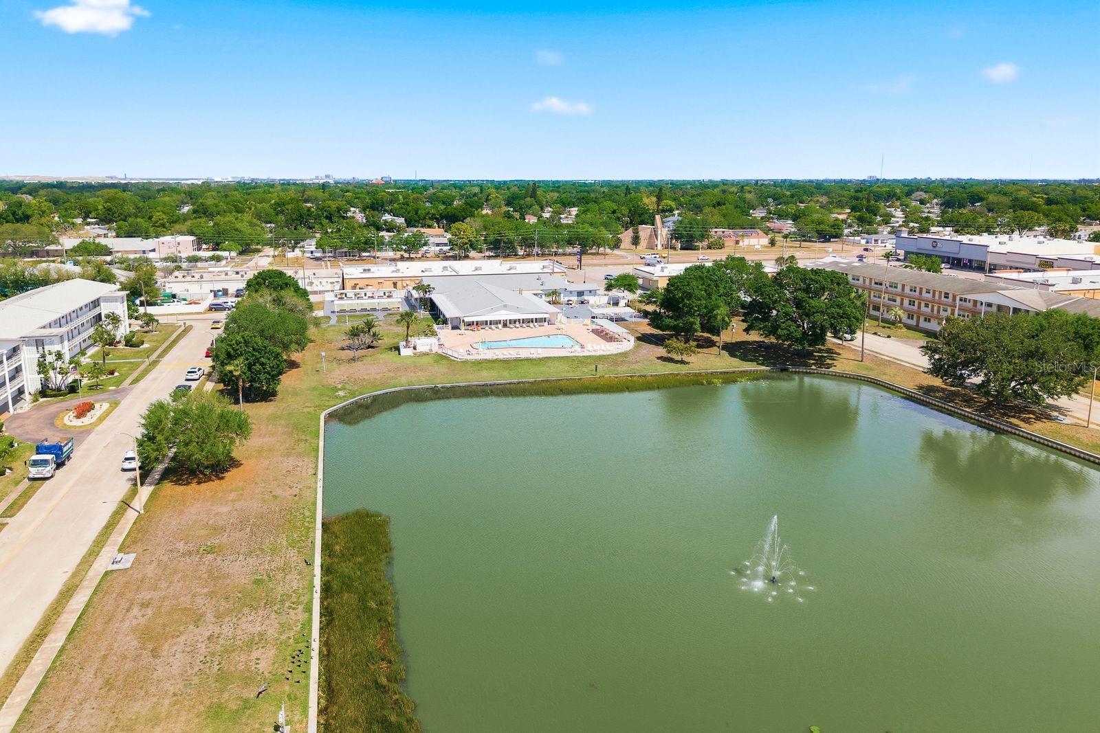 Image 33 of 39 For 2011 58th Avenue N 5