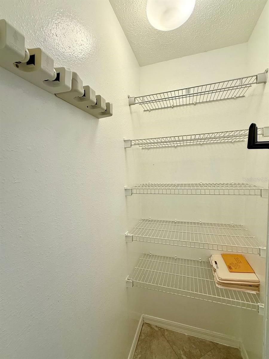 Image 21 of 46 For 9815 La Vonda Street