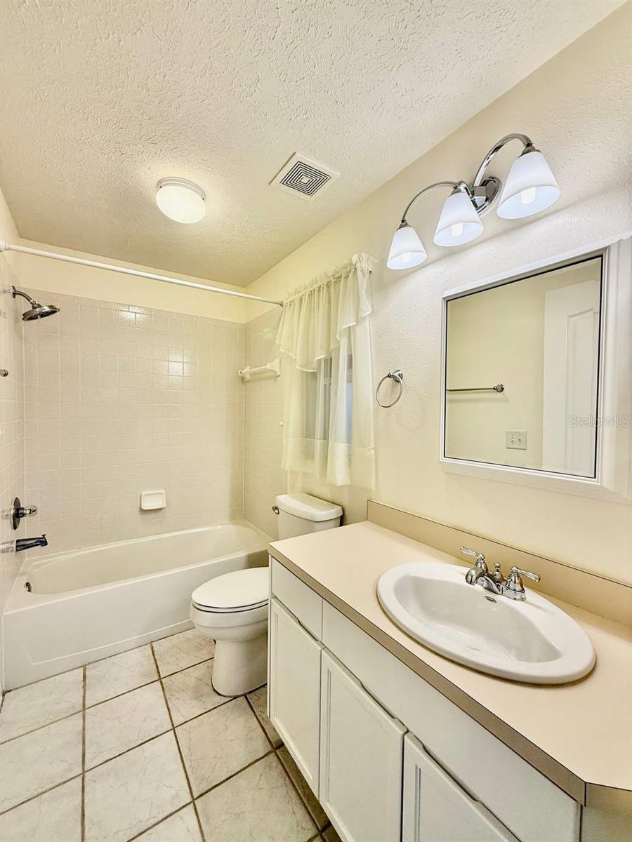 Image 36 of 46 For 9815 La Vonda Street