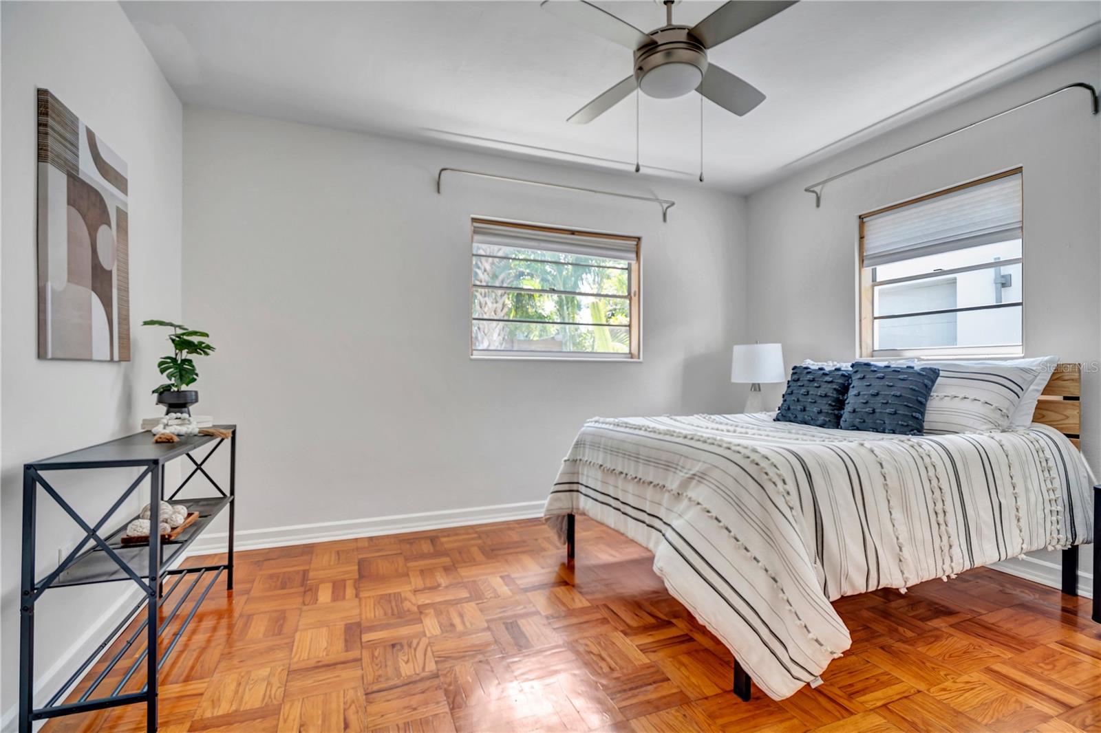 Image 13 of 33 For 707 Lois Avenue