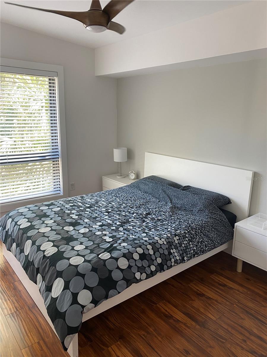 Image 31 of 33 For 707 Lois Avenue