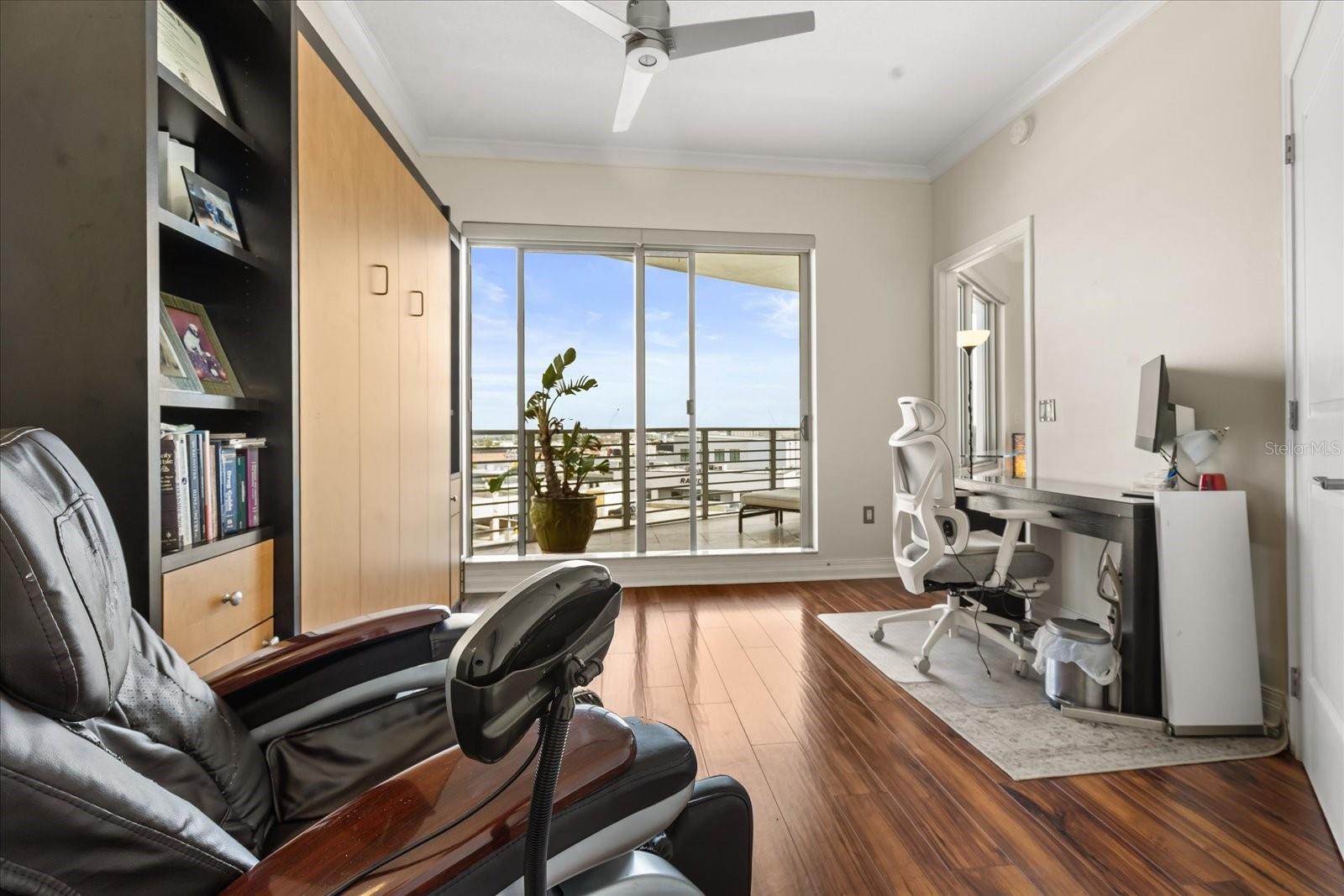 Listing photo id 21 for 1209 Cumberland Avenue 807