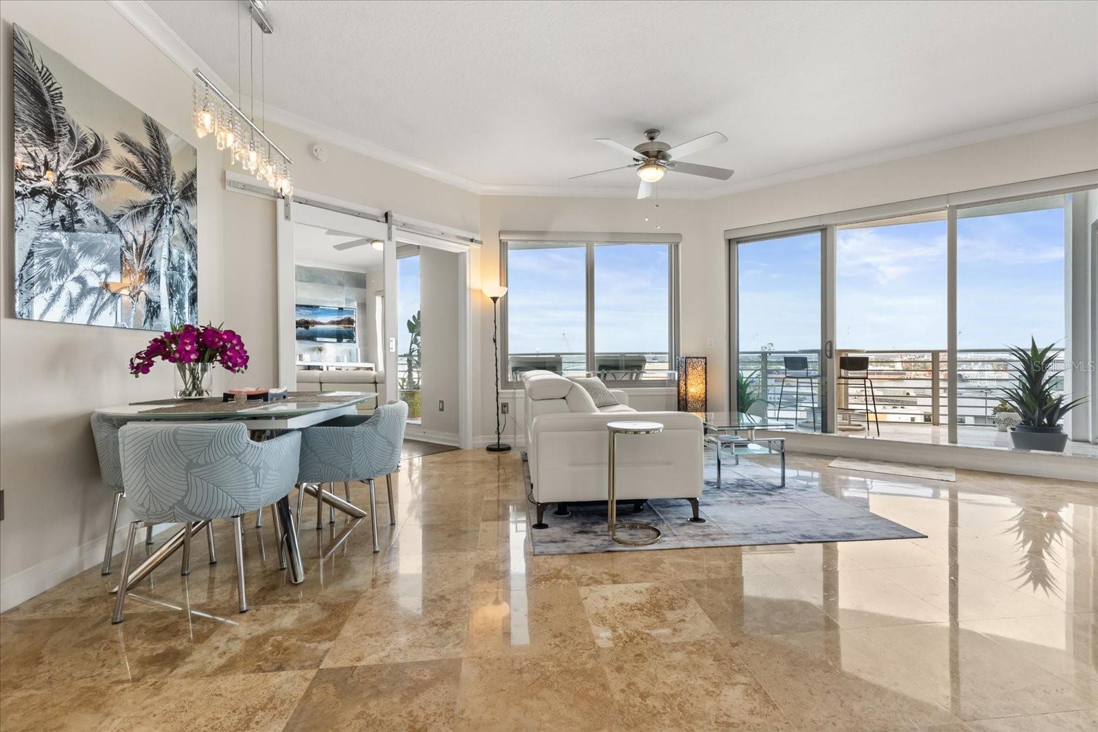 Listing photo id 4 for 1209 Cumberland Avenue 807