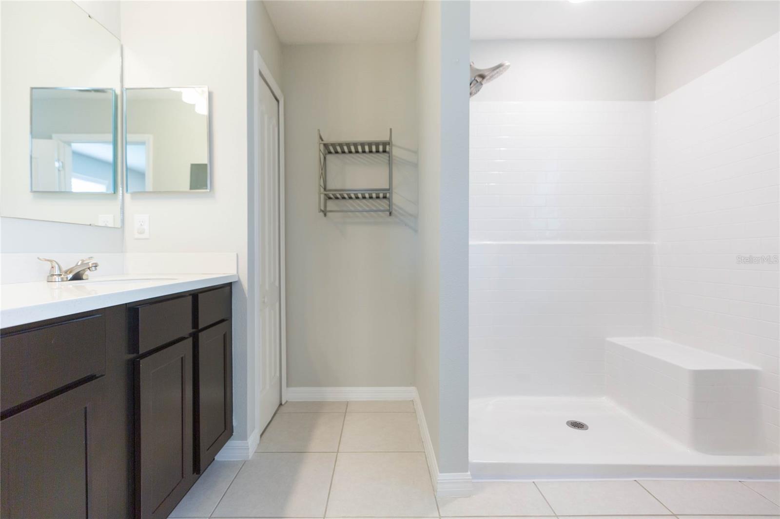 Image 18 of 29 For 4734 Spatter Dock Street