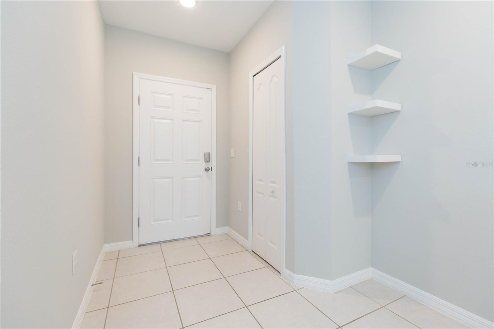 Image 3 of 29 For 4734 Spatter Dock Street