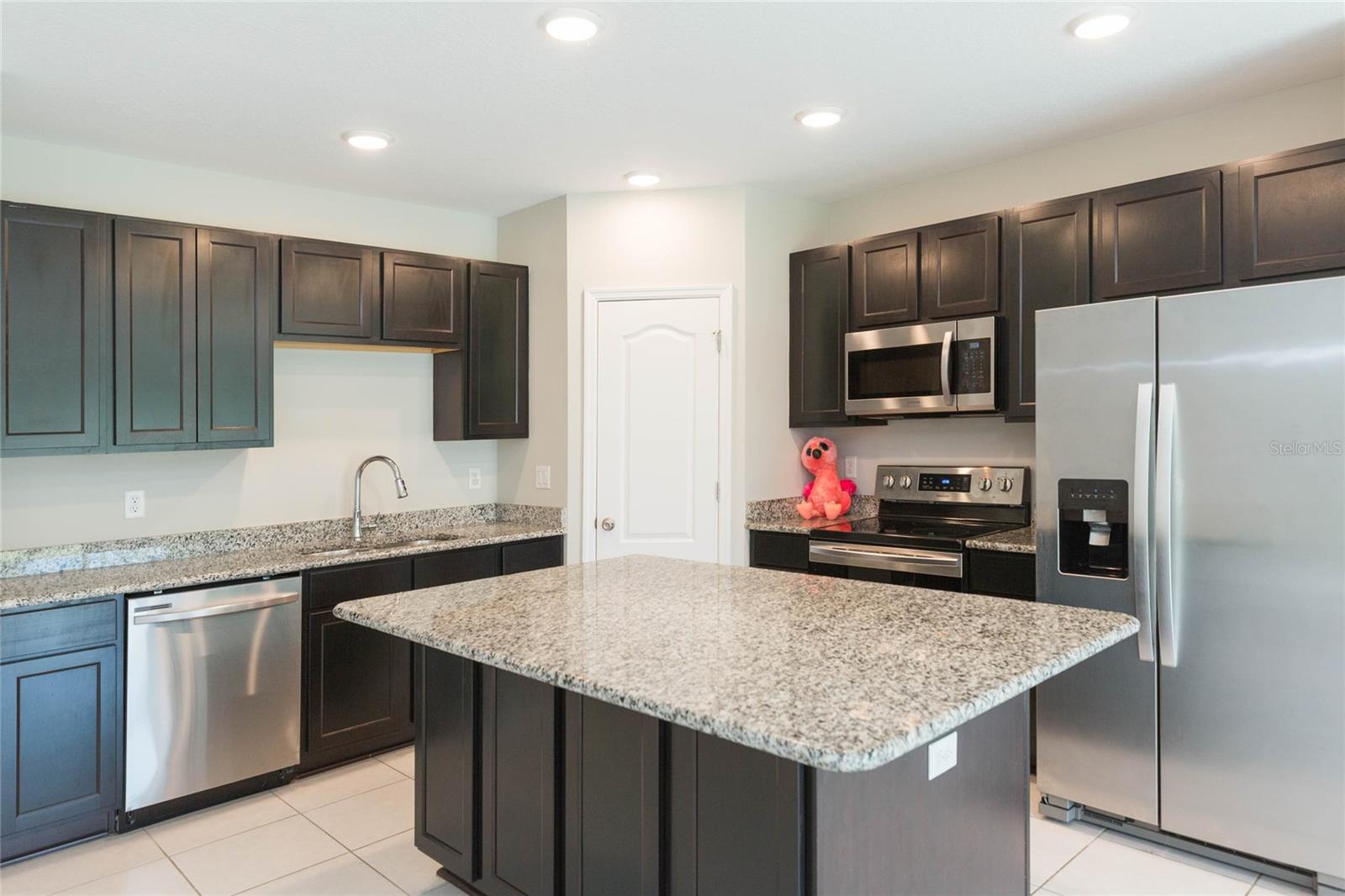 Image 7 of 29 For 4734 Spatter Dock Street