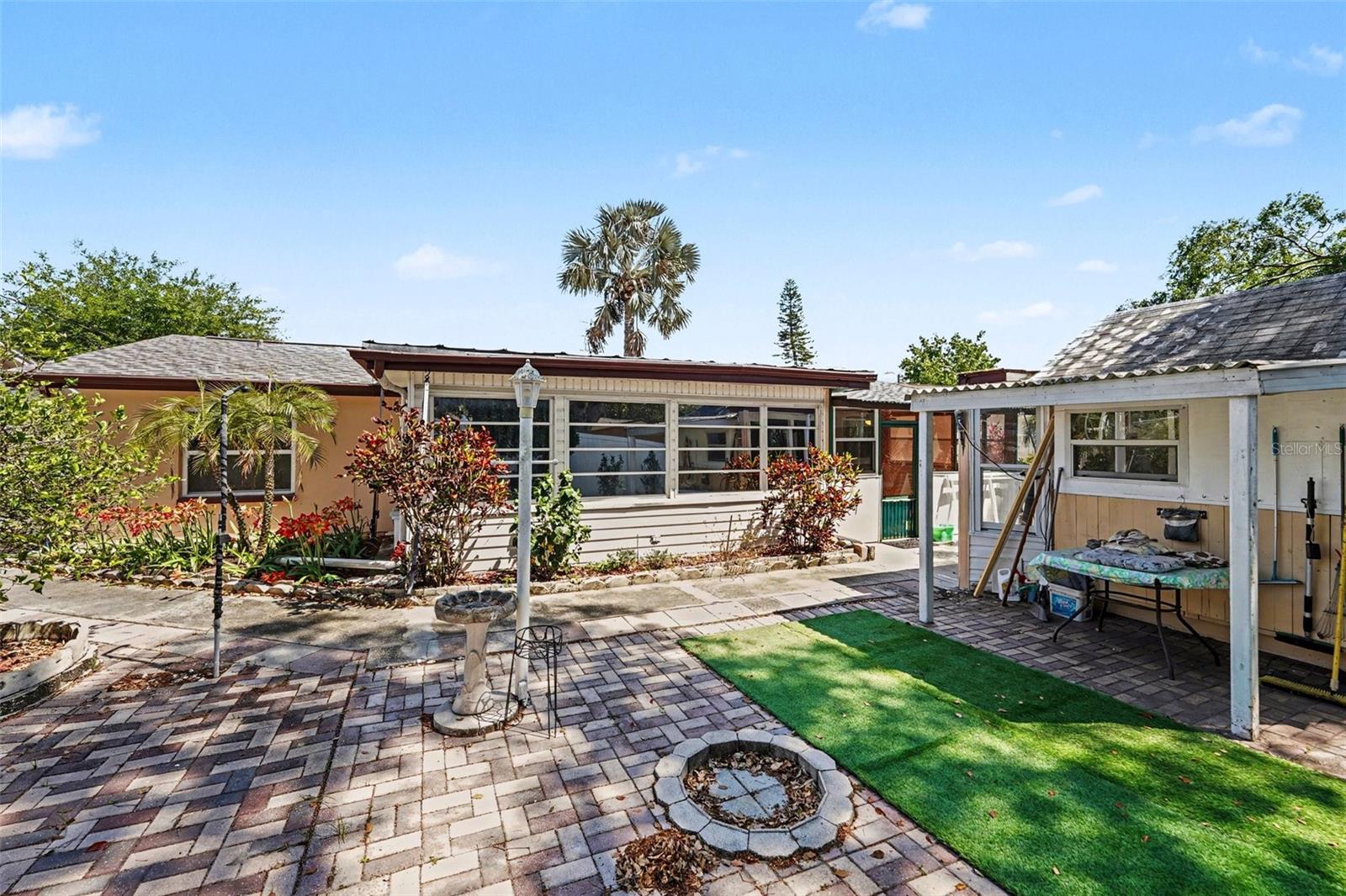 Image 20 of 29 For 1538 Lake Avenue