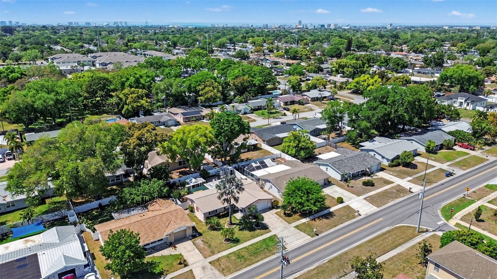 Image 28 of 29 For 1538 Lake Avenue