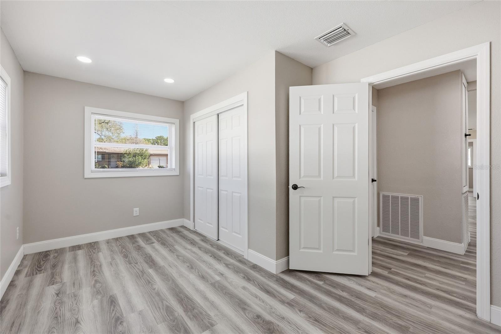 Image 26 of 40 For 1817 Hunt Lane