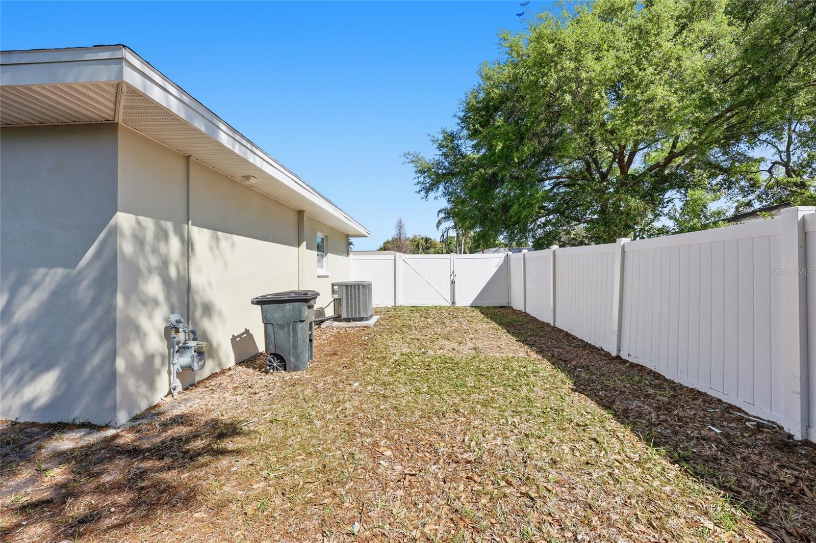 Image 32 of 40 For 1817 Hunt Lane