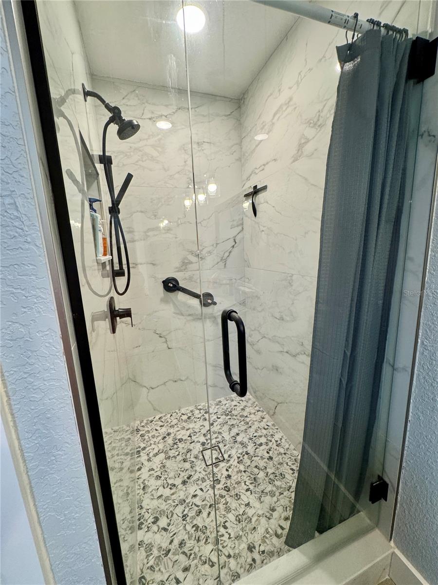 Image 16 of 69 For 7650 Hatteras Drive