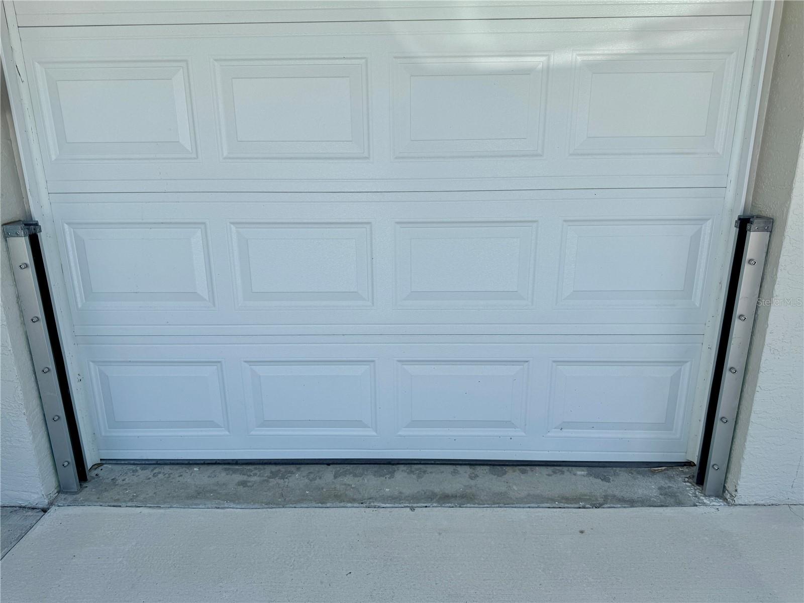 Image 5 of 69 For 7650 Hatteras Drive