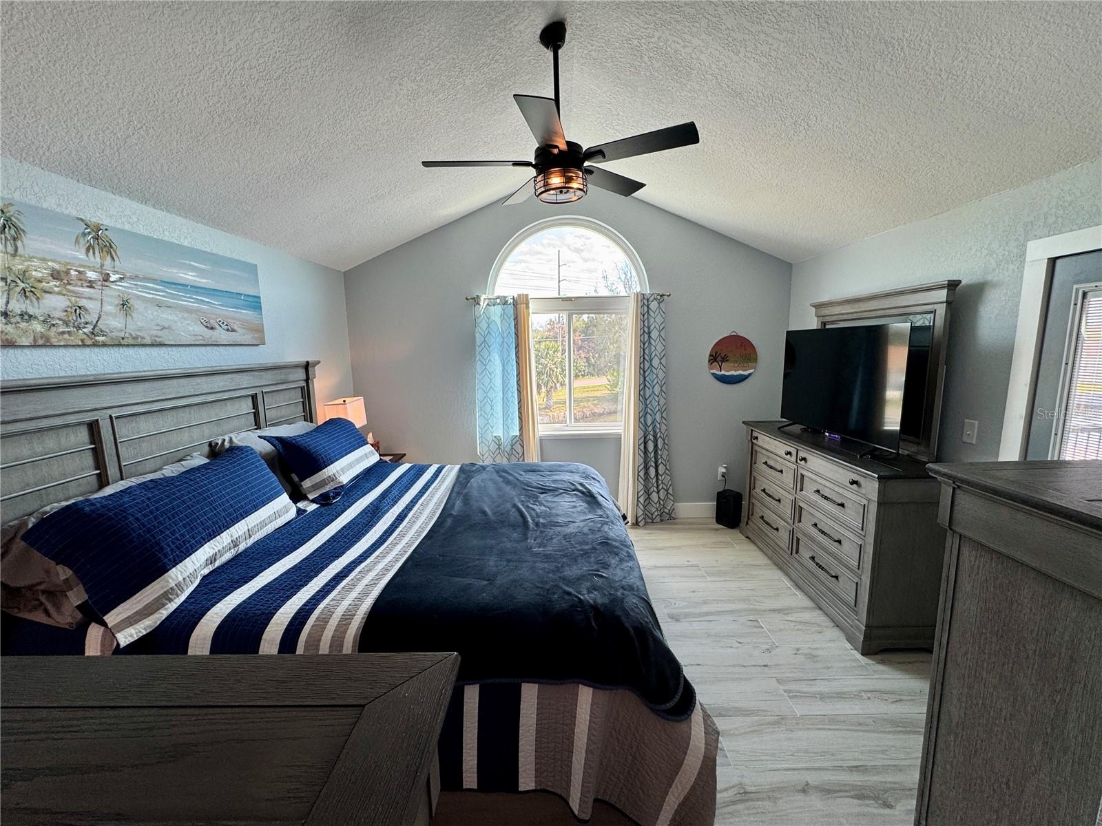 Image 57 of 69 For 7650 Hatteras Drive