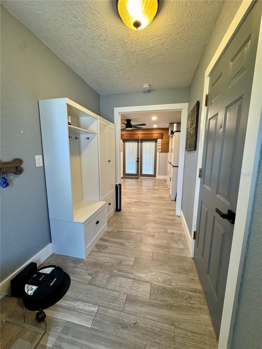 Image 7 of 69 For 7650 Hatteras Drive