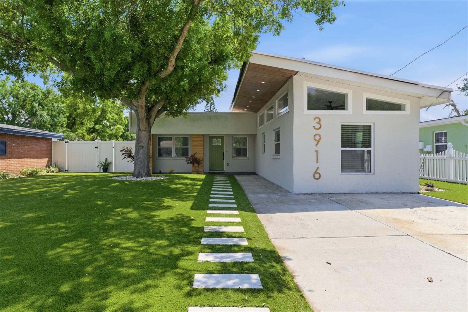 Details for 3916 Iowa Avenue W, TAMPA, FL 33616