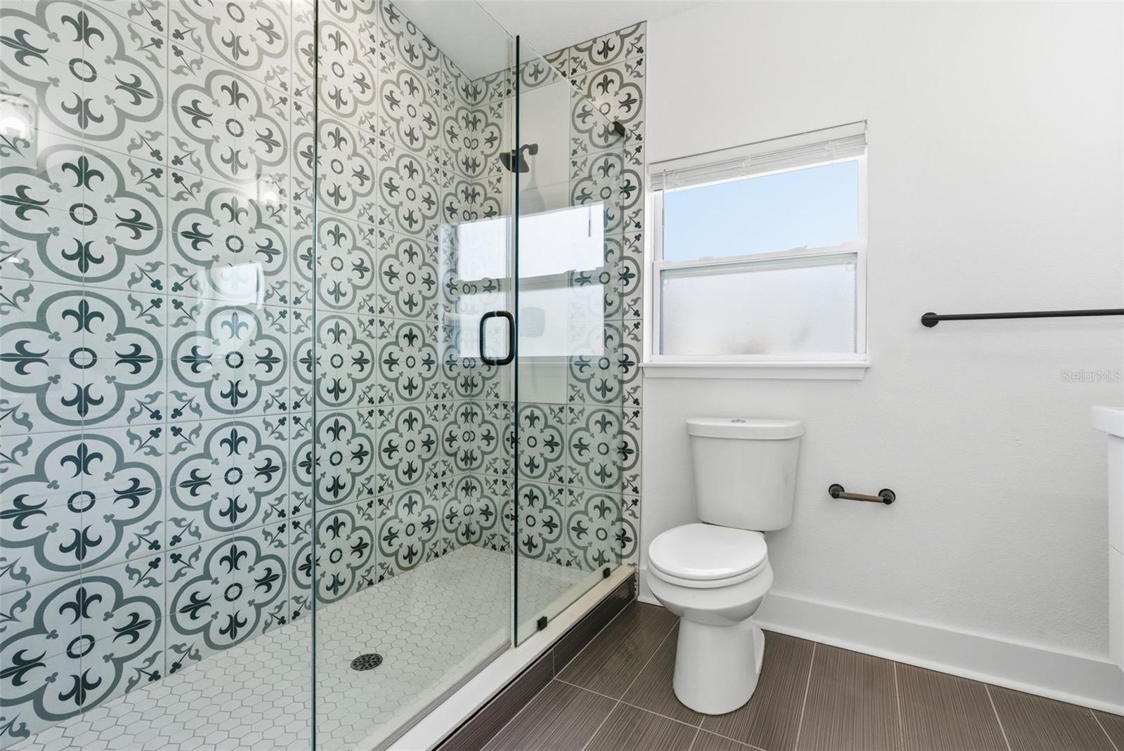 Image 17 of 28 For 3916 Iowa Avenue W