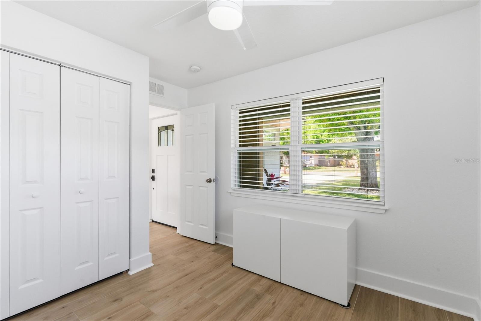 Image 19 of 28 For 3916 Iowa Avenue W