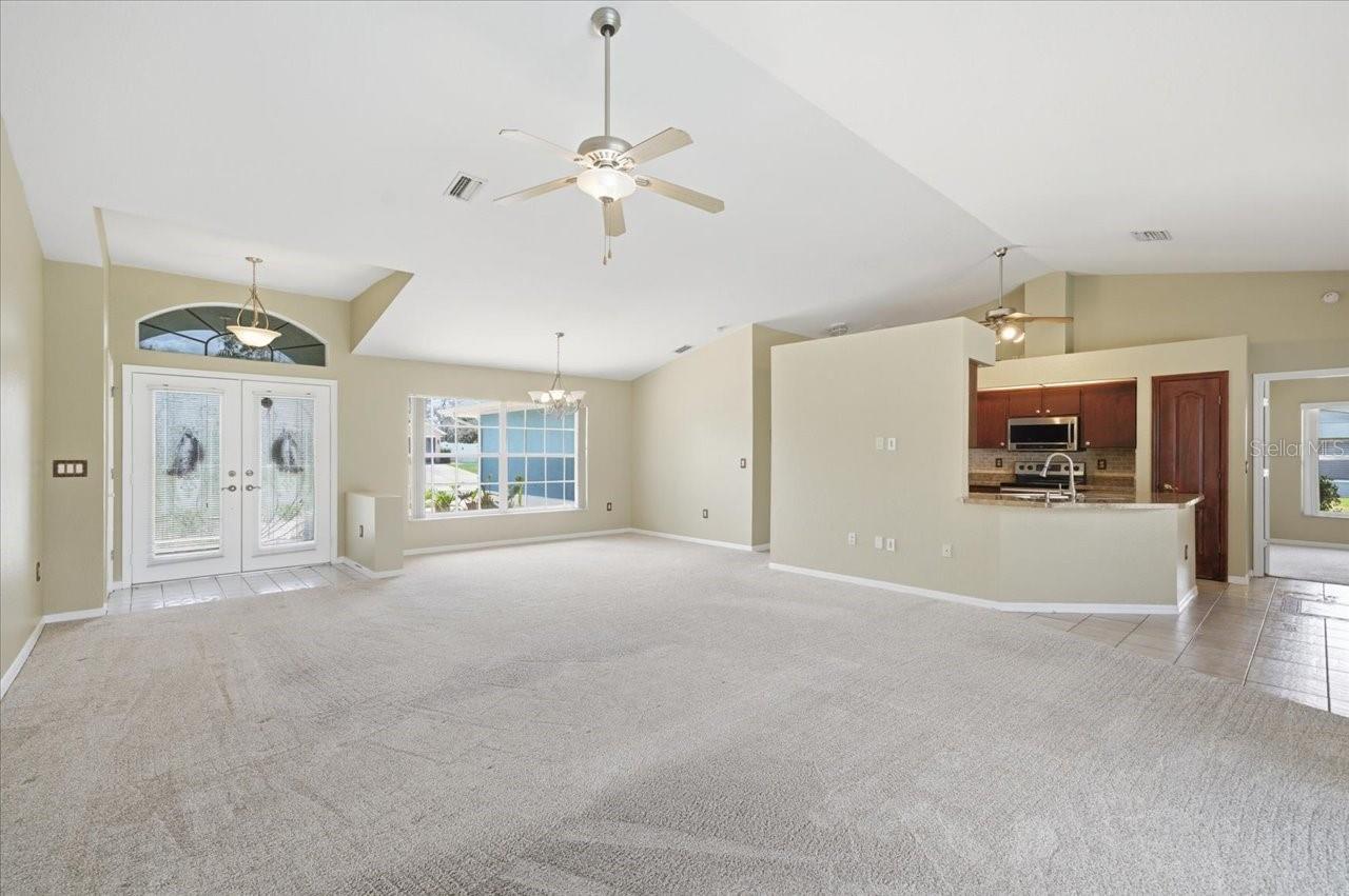 Image 11 of 44 For 15173 Woodbury Road