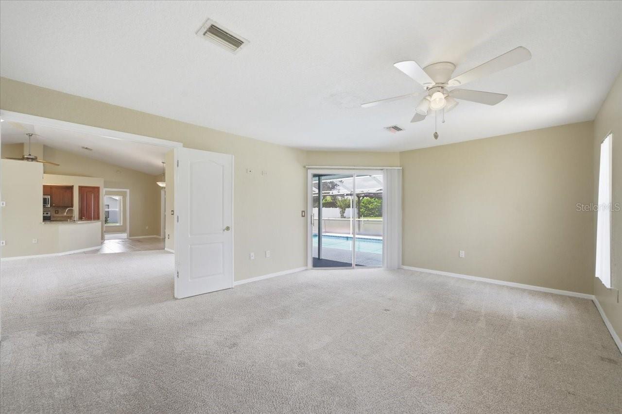 Image 21 of 44 For 15173 Woodbury Road