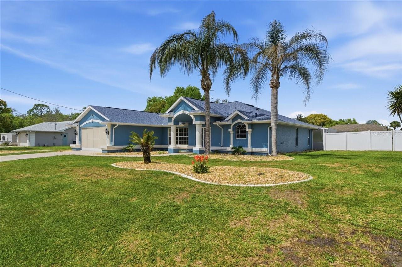 Image 3 of 44 For 15173 Woodbury Road