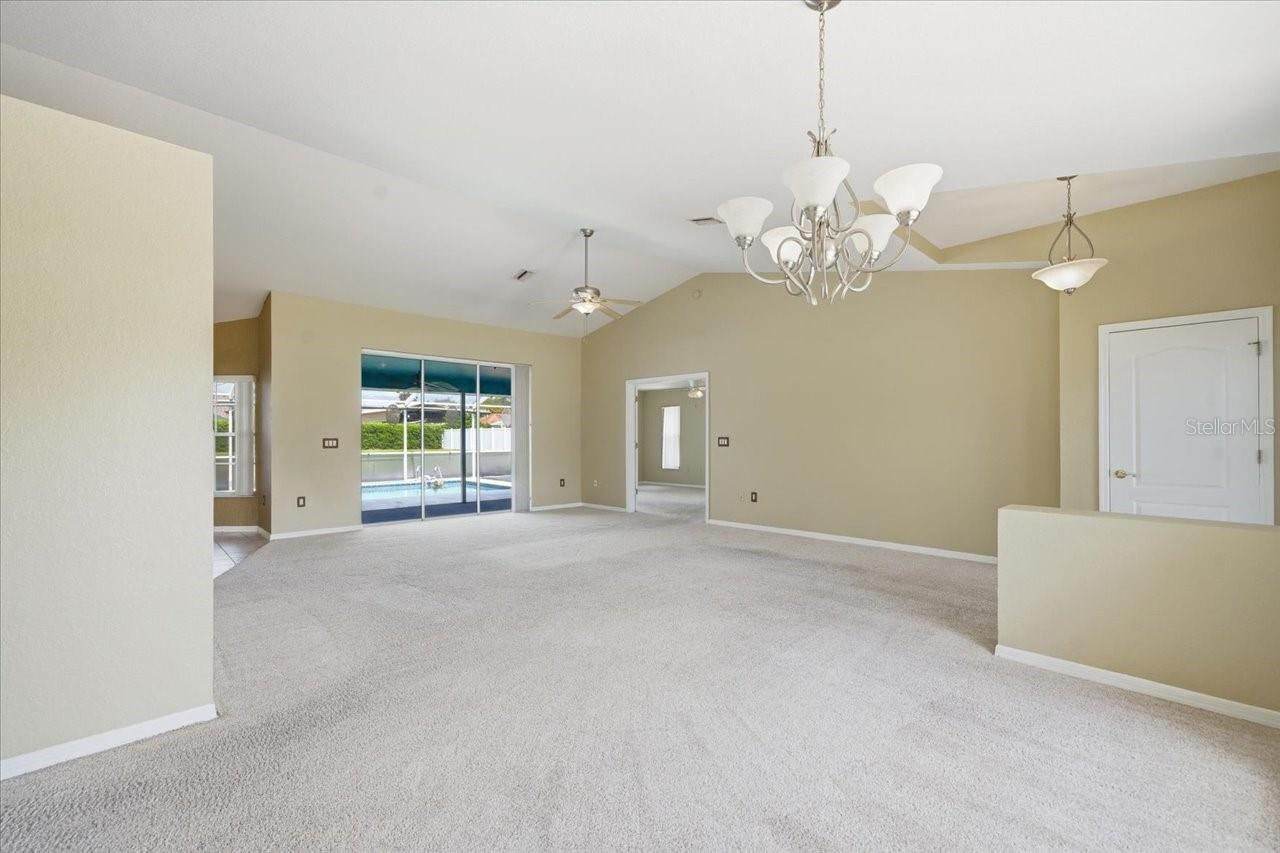 Image 7 of 44 For 15173 Woodbury Road