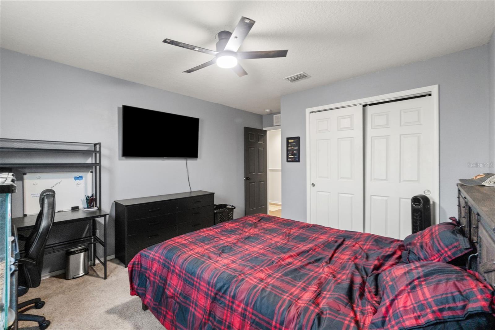 Image 17 of 59 For 647 Alpine Thistle Drive