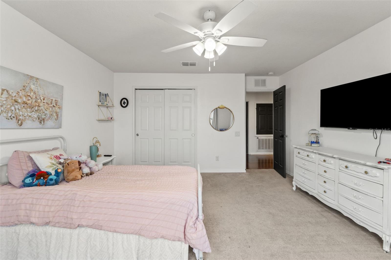 Image 21 of 59 For 647 Alpine Thistle Drive