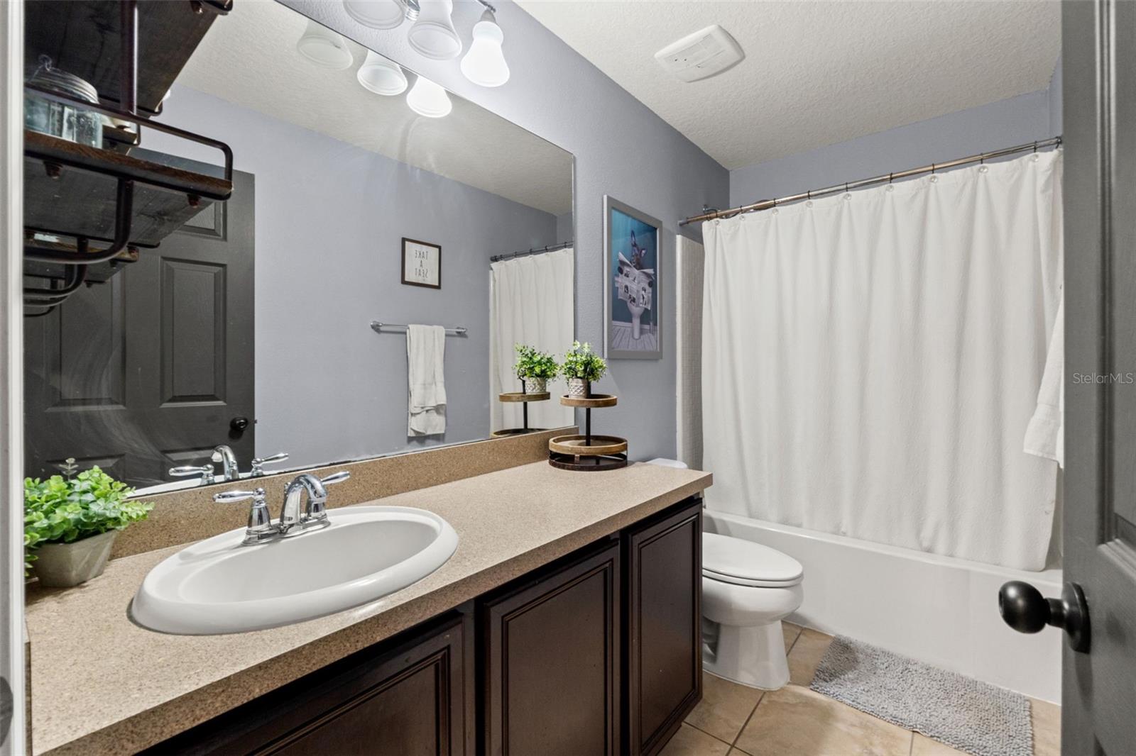 Image 22 of 59 For 647 Alpine Thistle Drive