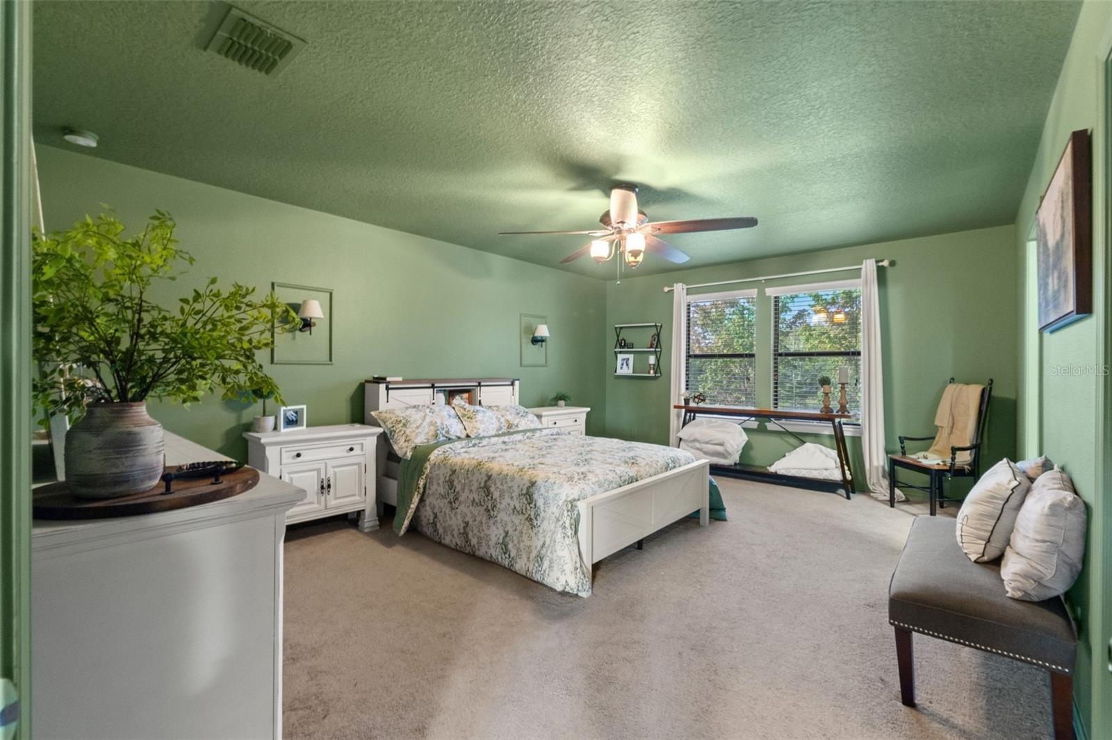 Image 23 of 59 For 647 Alpine Thistle Drive