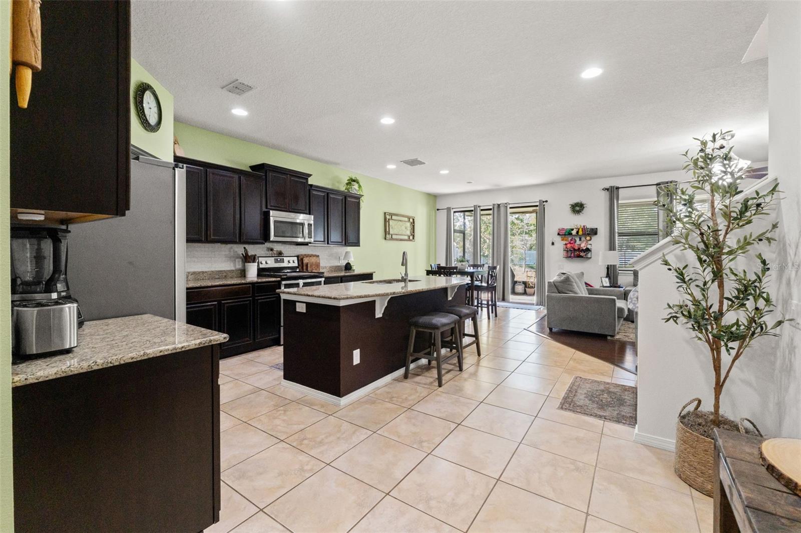 Image 32 of 59 For 647 Alpine Thistle Drive