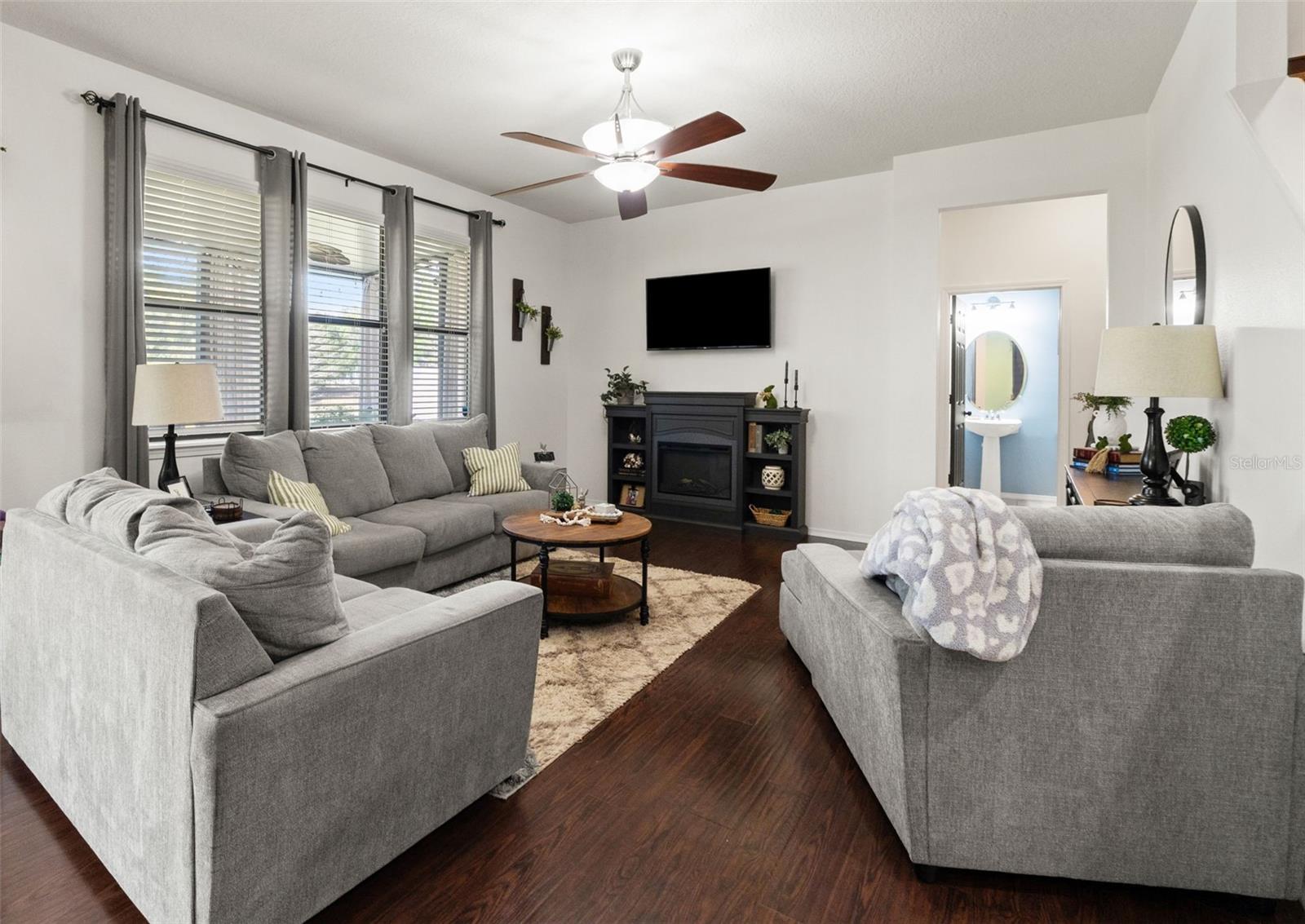 Image 34 of 59 For 647 Alpine Thistle Drive