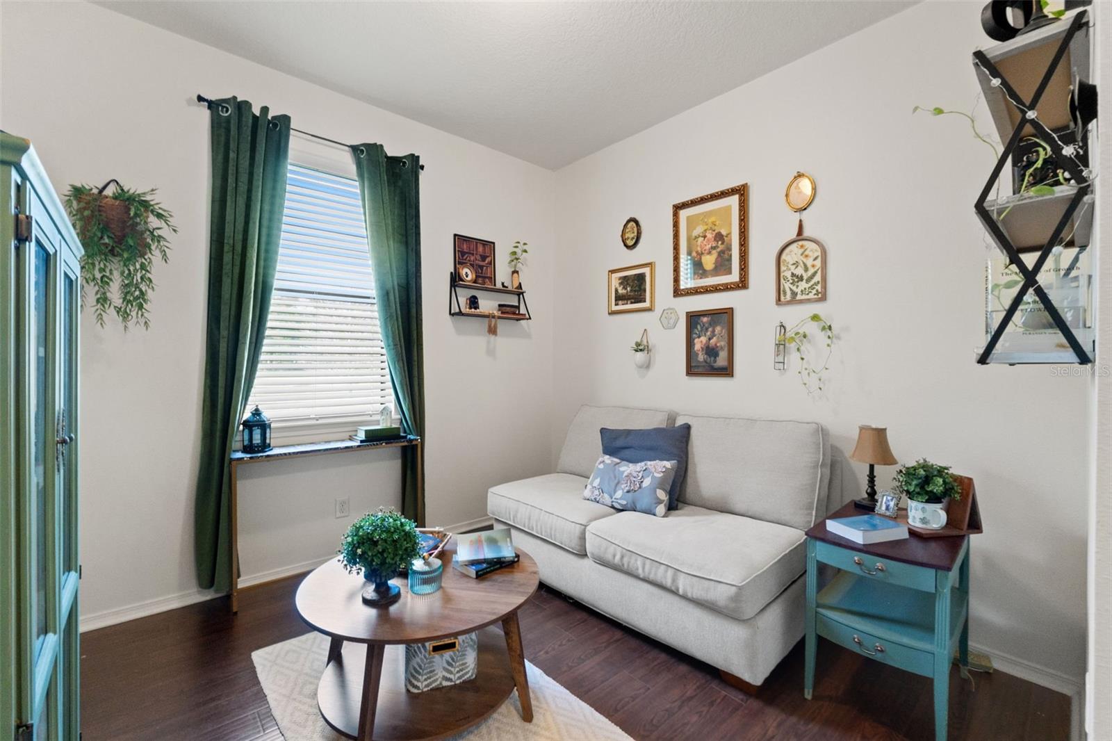 Image 36 of 59 For 647 Alpine Thistle Drive