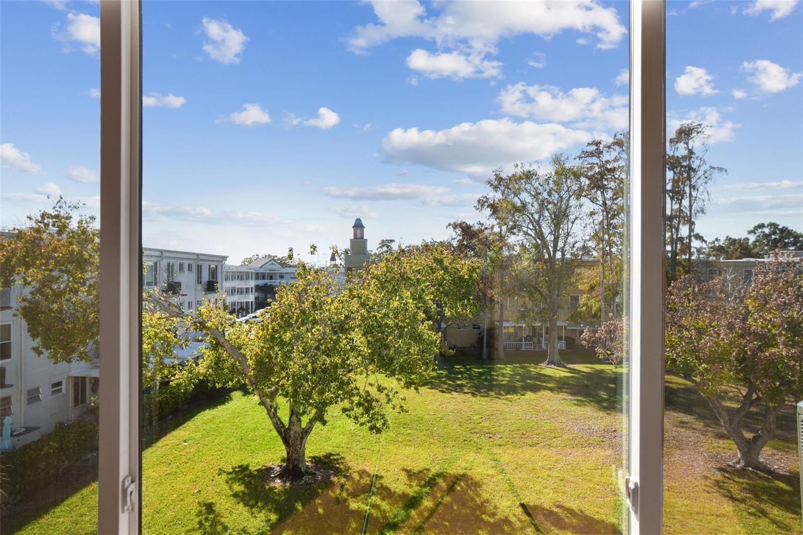 Image 10 of 41 For 2455 Finlandia Lane 67