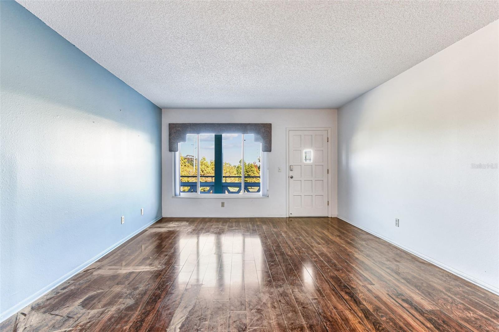 Image 21 of 41 For 2455 Finlandia Lane 67