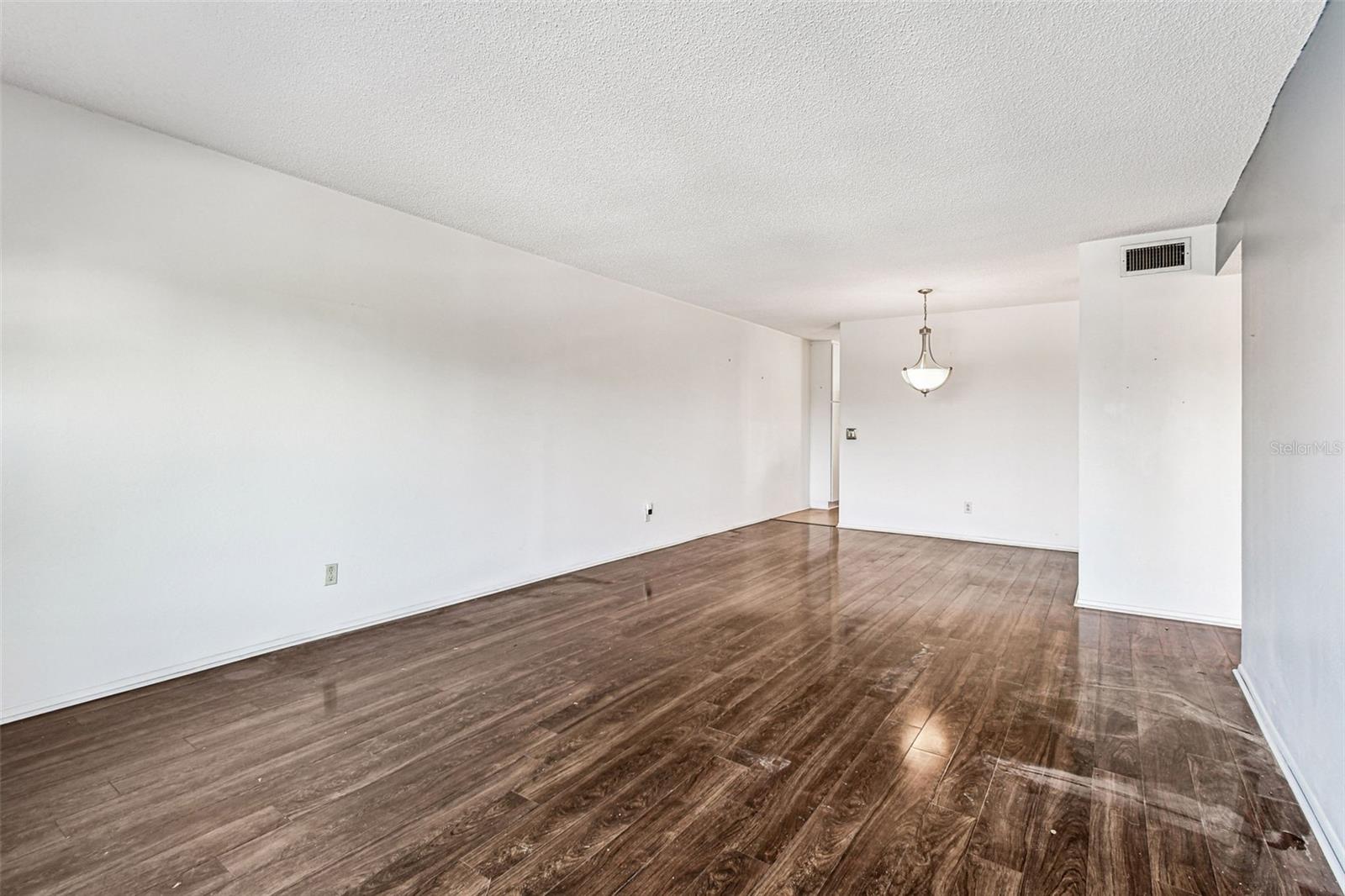 Image 23 of 41 For 2455 Finlandia Lane 67