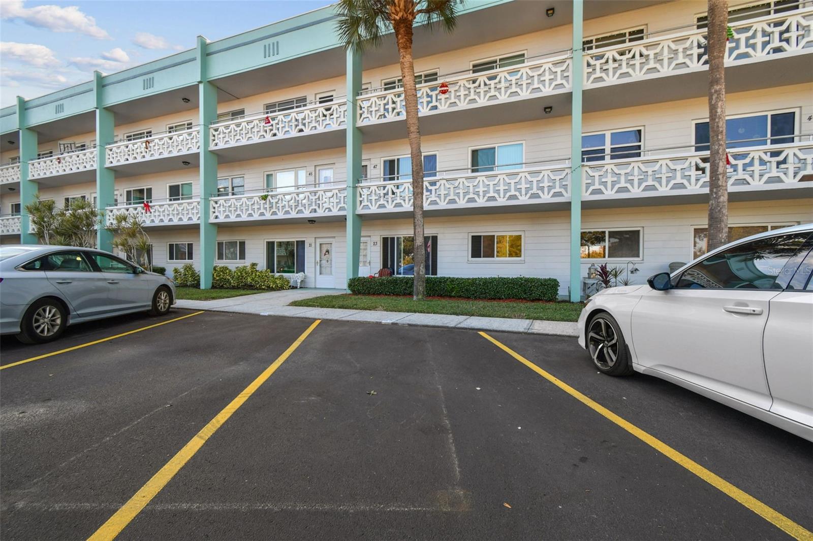 Image 3 of 41 For 2455 Finlandia Lane 67