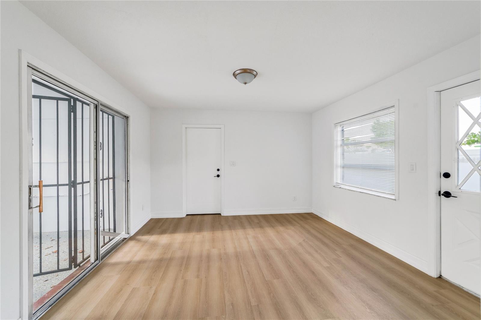 Image 12 of 42 For 545 Terrace Drive