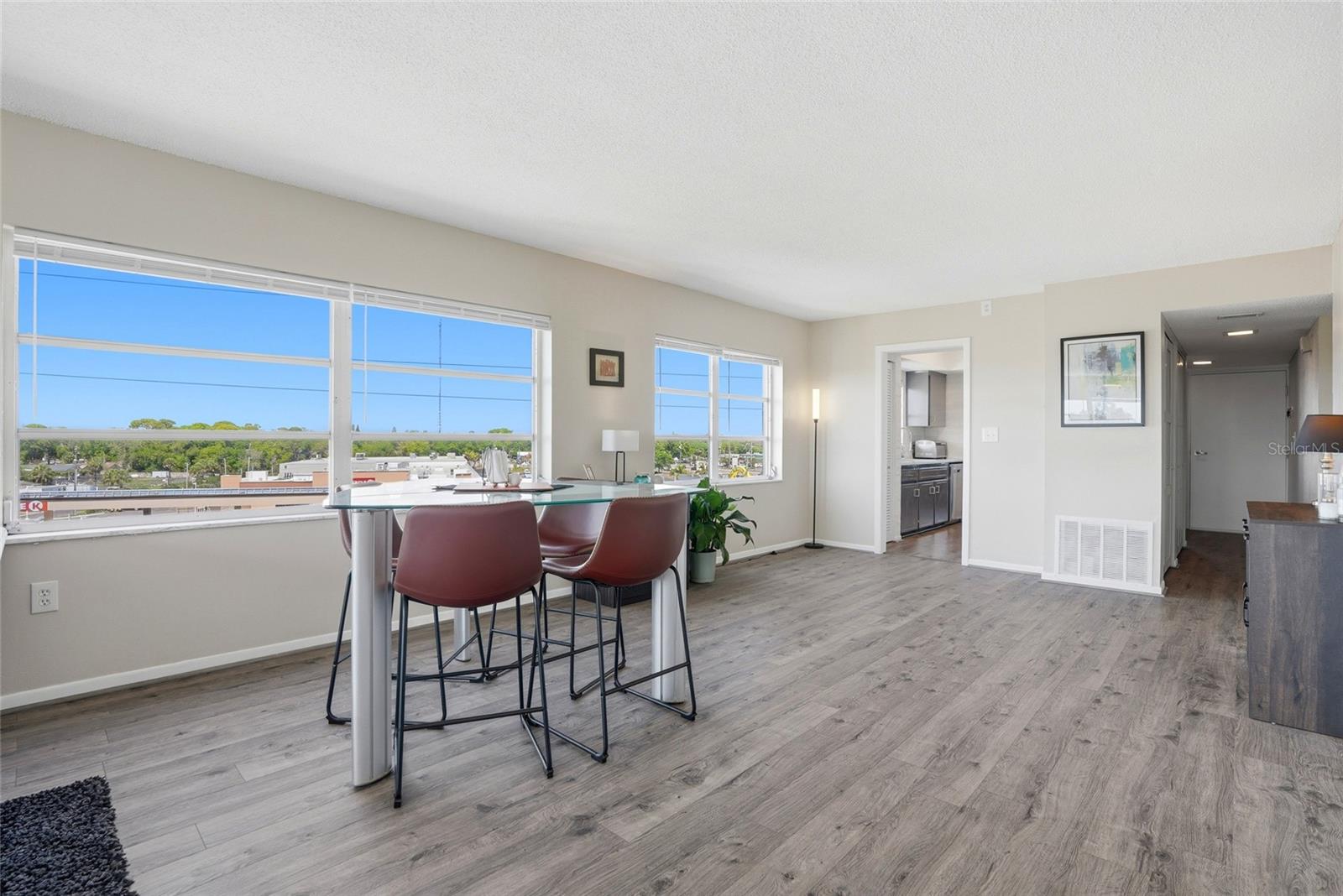 Image 20 of 47 For 8950 Park Boulevard 510