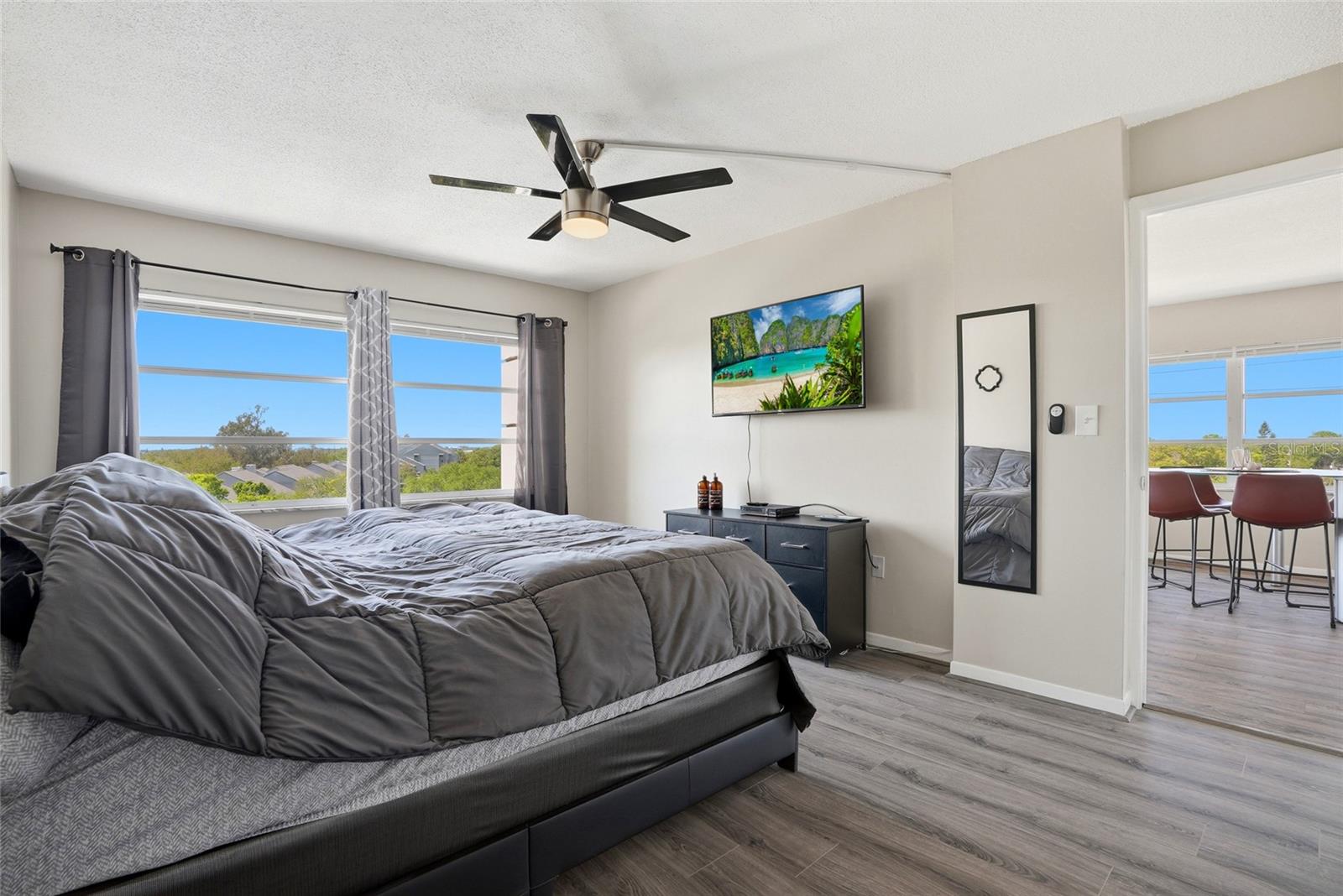 Image 23 of 47 For 8950 Park Boulevard 510