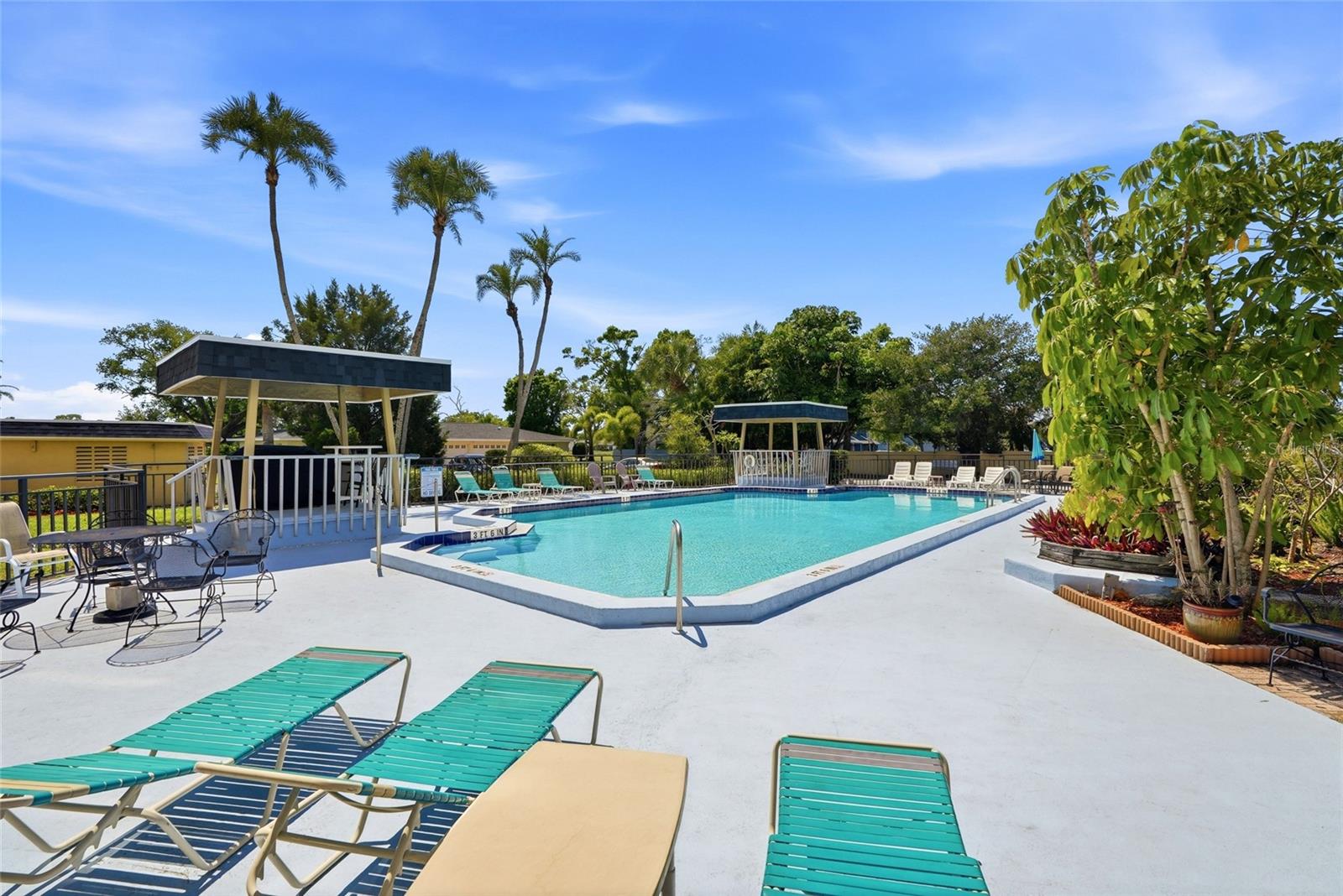 Image 38 of 47 For 8950 Park Boulevard 510